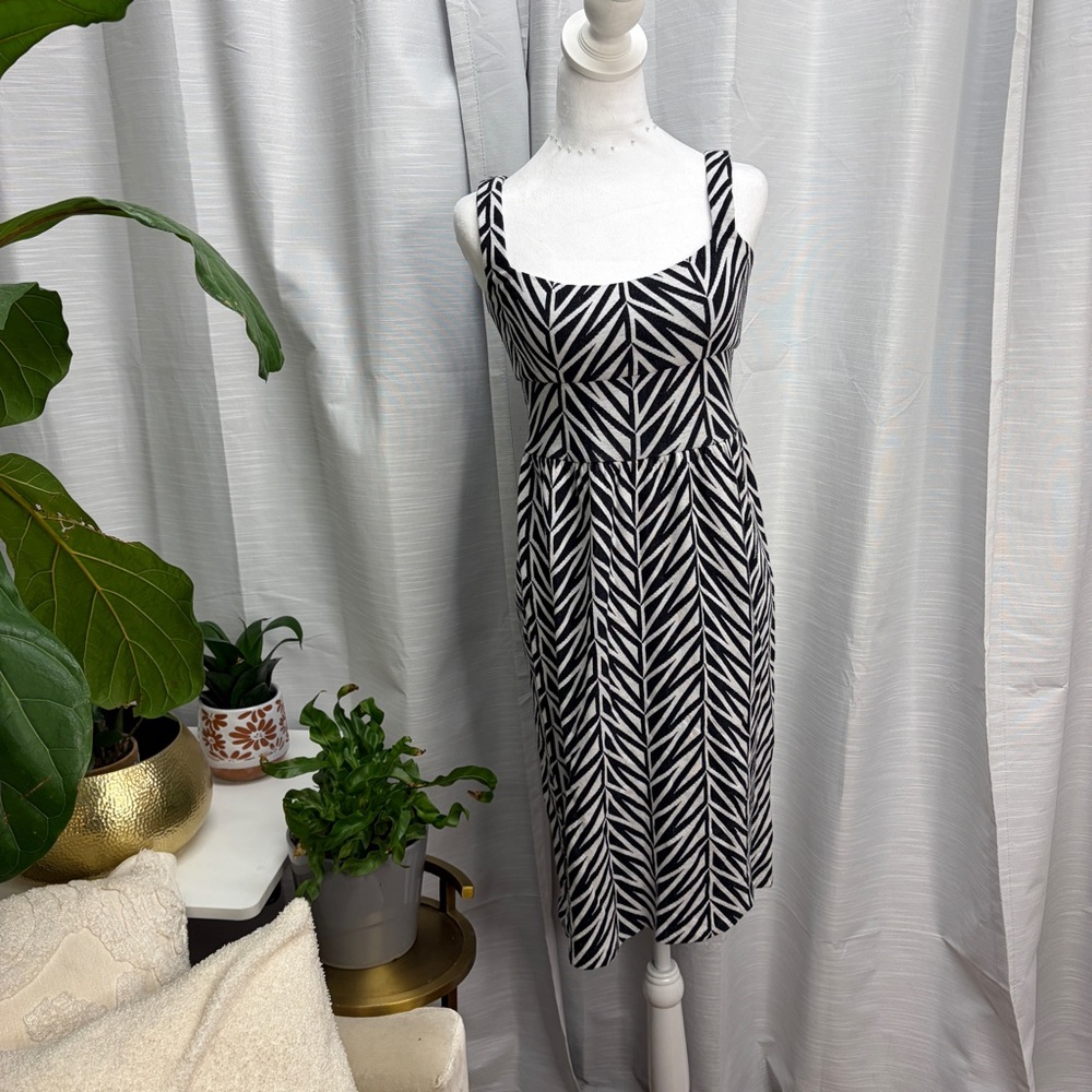 Diane Von Furstenberg Geometric Black and White Midi Dress